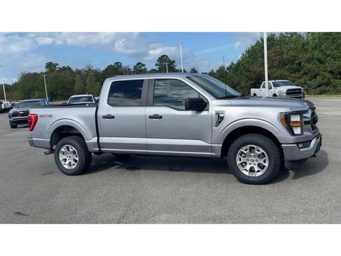 Used 2023 Ford F150 XLT image 4