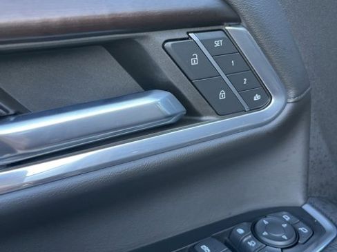 Used 2024 GMC Sierra 2500 Denali w/ Technology Package image 13