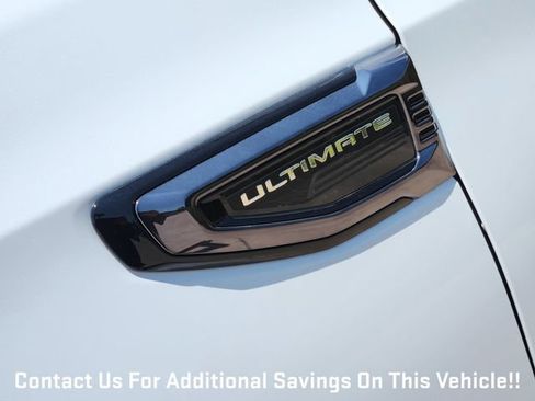 New 2026 GMC Yukon XL Denali Ultimate w/ LPO, Floor Liner Package AWD/4WD image 8