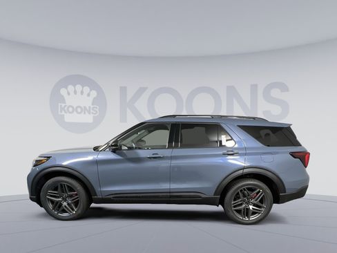 New 2026 Ford Explorer ST-Line w/ ST-Line Street Pack image 2