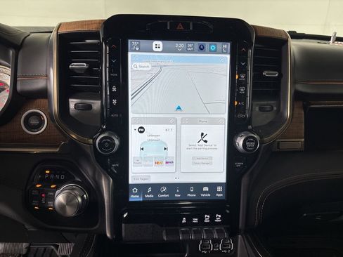 Used 2022 RAM 1500 Limited w/ Bed Utility Group image 17