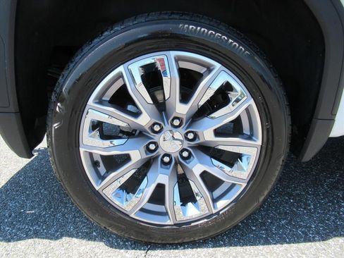 Used 2024 GMC Sierra 1500 Denali w/ Denali Reserve Package AWD/4WD image 8