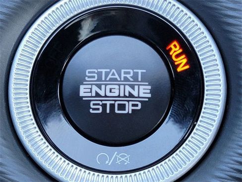 New 2025 Jeep Grand Cherokee Altitude image 7