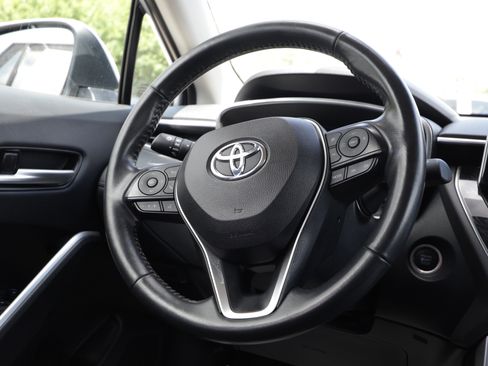 Used 2023 Toyota Corolla Cross XLE AWD/4WD image 7