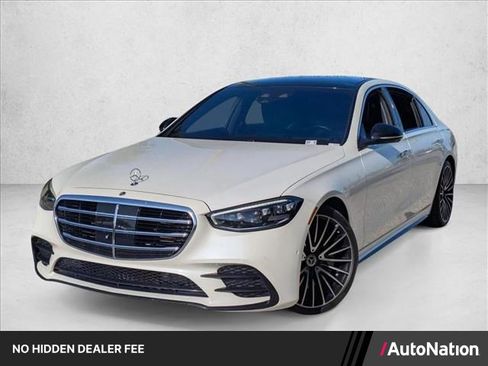Used 2022 Mercedes-Benz S 500 4MATIC w/ AMG Line Package image 1
