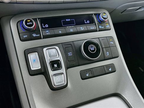 Used 2021 Hyundai Palisade SEL w/ Convenience Package FWD image 16