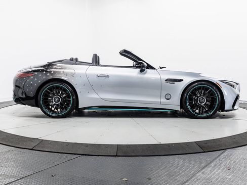 Used 2024 Mercedes-Benz SL 63 AMG 4MATIC image 35