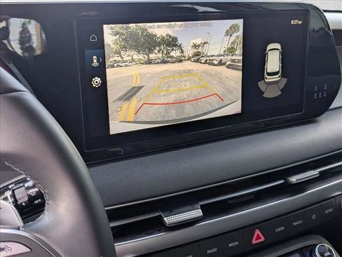 Used 2023 Hyundai Palisade SEL FWD image 14