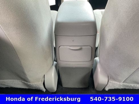 Used 2013 Toyota Corolla LE FWD image 30