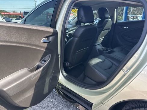 Used 2017 Chevrolet Volt Premier w/ Driver Confidence II Package image 29