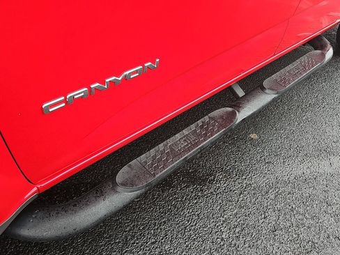 Used 2015 GMC Canyon SLE w/ SLE Convenience Package image 28