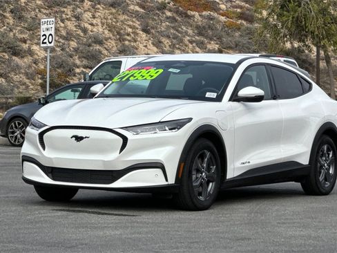 Certified 2022 Ford Mustang Mach-E Select image 8