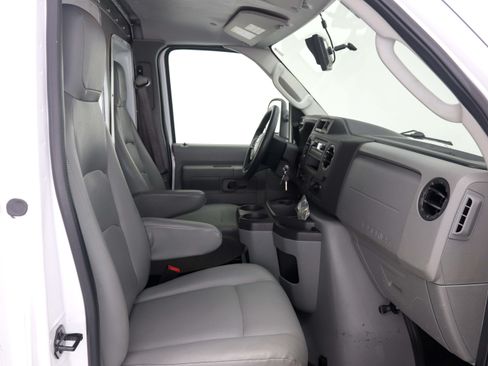 Used 2023 Ford E-350 and Econoline 350 Super Duty w/ Power Windows & Locks Group RWD image 16