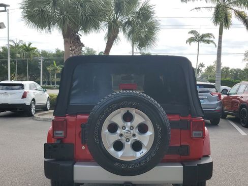 Used 2014 Jeep Wrangler Sahara w/ Connectivity Group AWD/4WD image 16