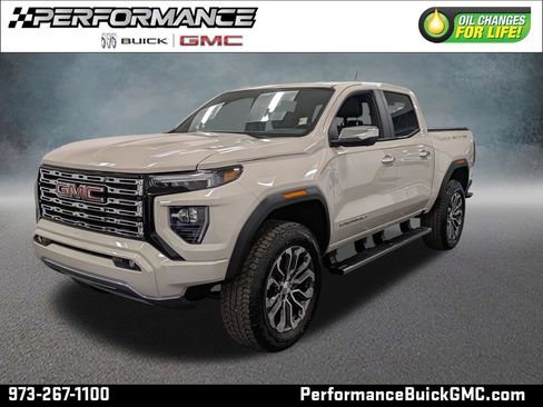 Used 2026 GMC Canyon Denali AWD/4WD image 1