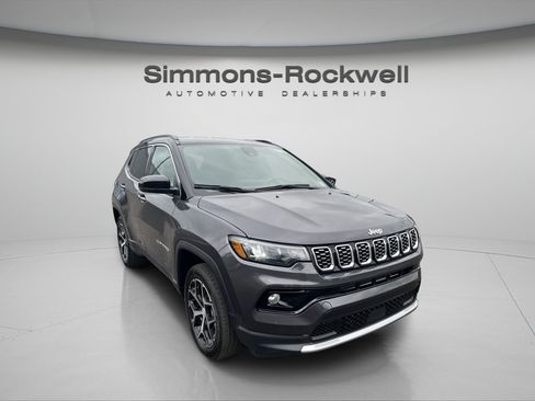 Used 2024 Jeep Compass Limited AWD/4WD image 7