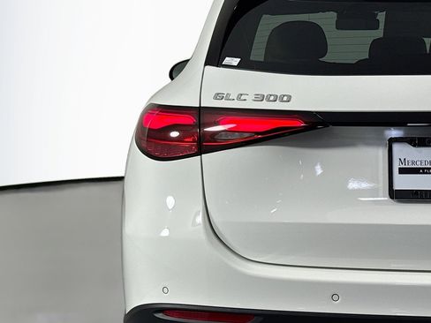 New 2026 Mercedes-Benz GLC 300 4MATIC image 14