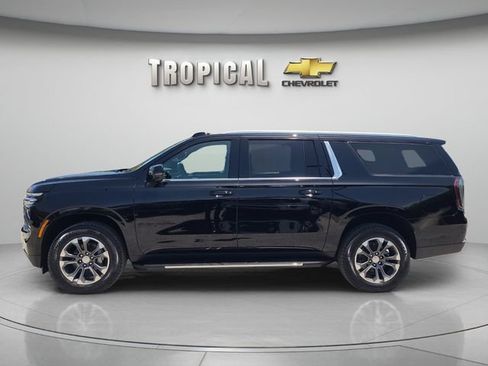 New 2026 Chevrolet Suburban LT w/ Comfort Package RWD image 2