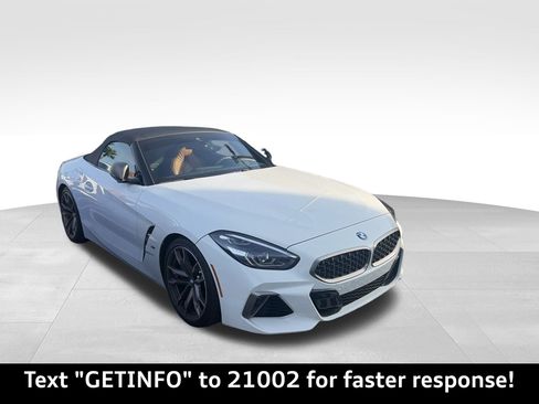 Used 2020 BMW Z4 M40i w/ Executive Package image 2