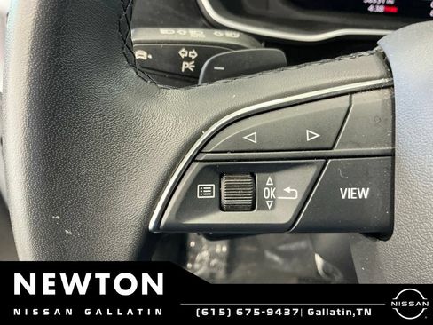 Used 2025 Audi Q3 2.0T Premium AWD/4WD image 39