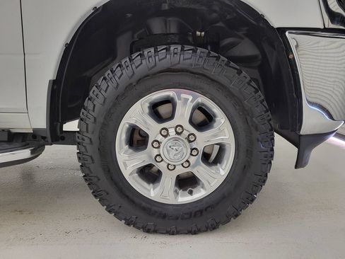 Used 2021 RAM 2500 Big Horn w/ Level 1 Equipment Group AWD/4WD image 23