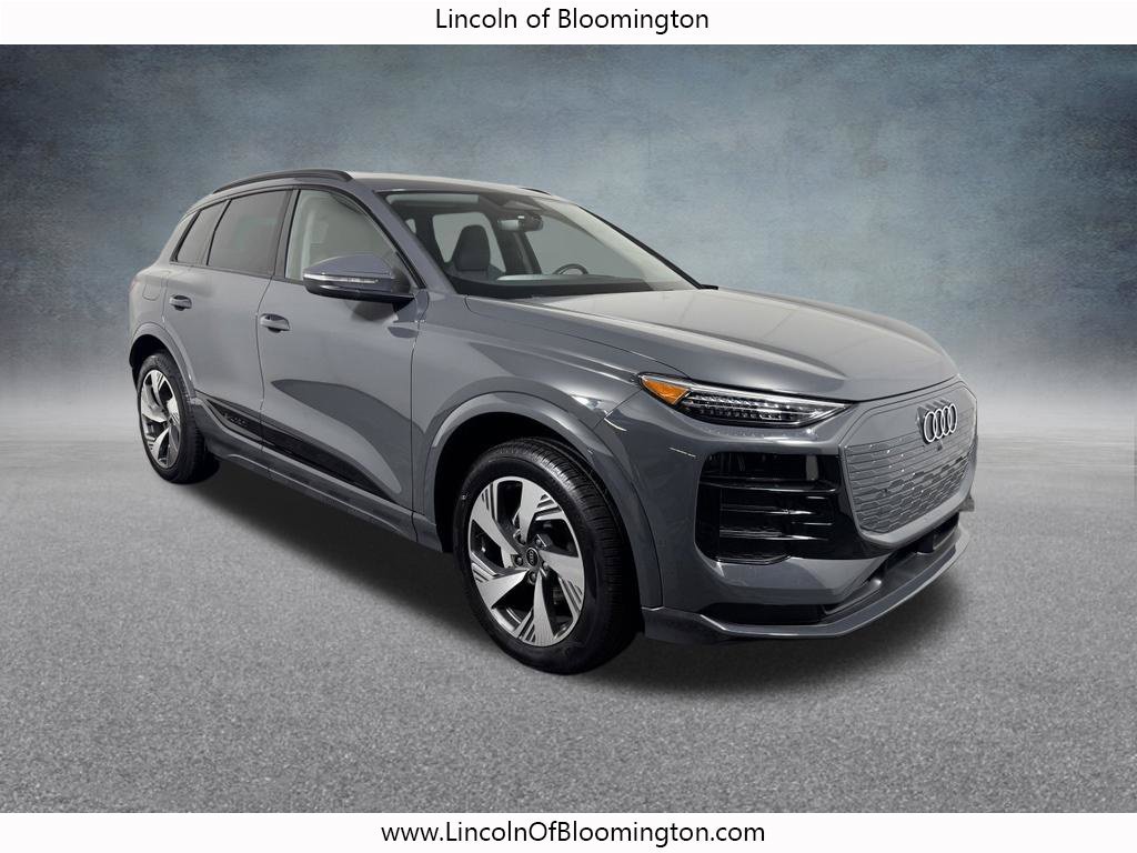 Used 2025 Audi Q6 e-tron Premium Plus w/ Premium Plus AWD/4WD image 8
