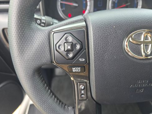 Used 2019 Toyota 4Runner TRD Off-Road Premium image 16