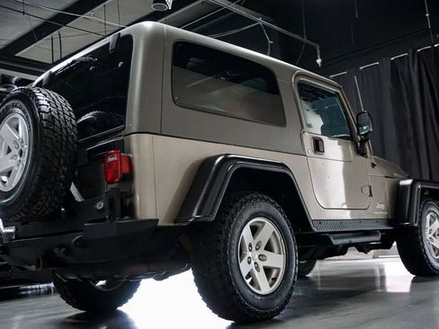 Used 2006 Jeep Wrangler Unlimited Rubicon w/ Security Group AWD/4WD image 6