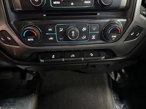Used 2018 Chevrolet Silverado 1500 LT w/ All Star Edition AWD/4WD image 18