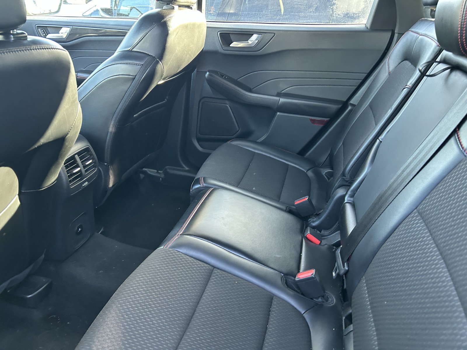 Used 2024 Ford Escape ST-Line AWD/4WD image 13