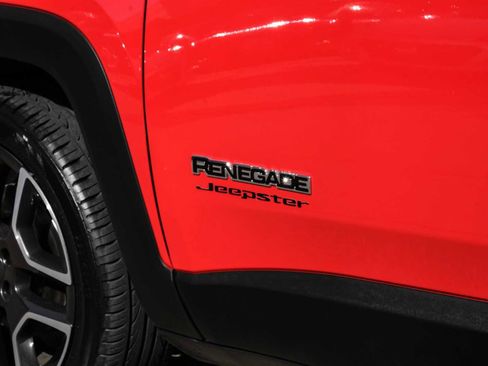 Used 2021 Jeep Renegade Sport image 44