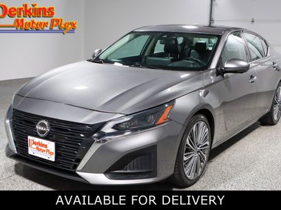 Used 2023 Nissan Altima 2.5 SL