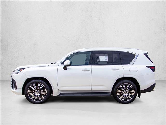 Used 2024 Lexus LX 600 4WD w/ Luxury Package image 8