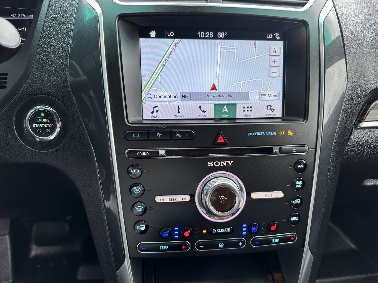 Used 2017 Ford Explorer Limited w/ Equipment Group 301A AWD/4WD image 15