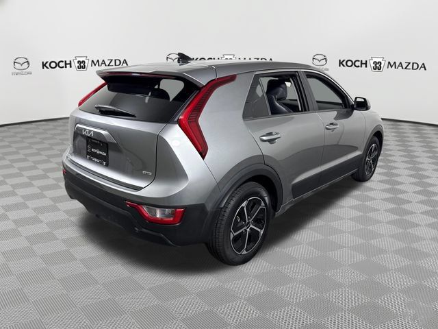 Used 2023 Kia Niro LX FWD image 26
