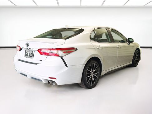 Used 2024 Toyota Camry SE w/ Blackout Package (TMS) image 4