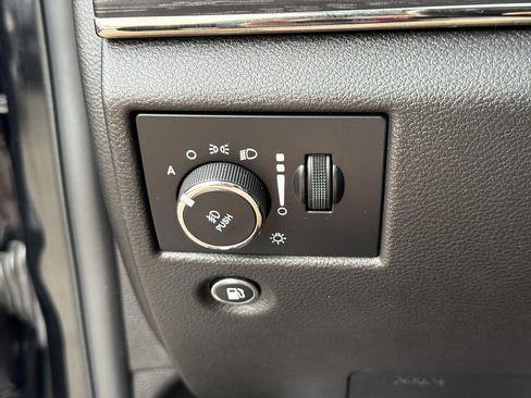 Used 2019 Jeep Grand Cherokee High Altitude RWD image 17