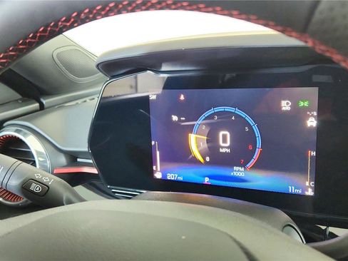 New 2026 Chevrolet Trax RS w/ Sunroof Package image 40