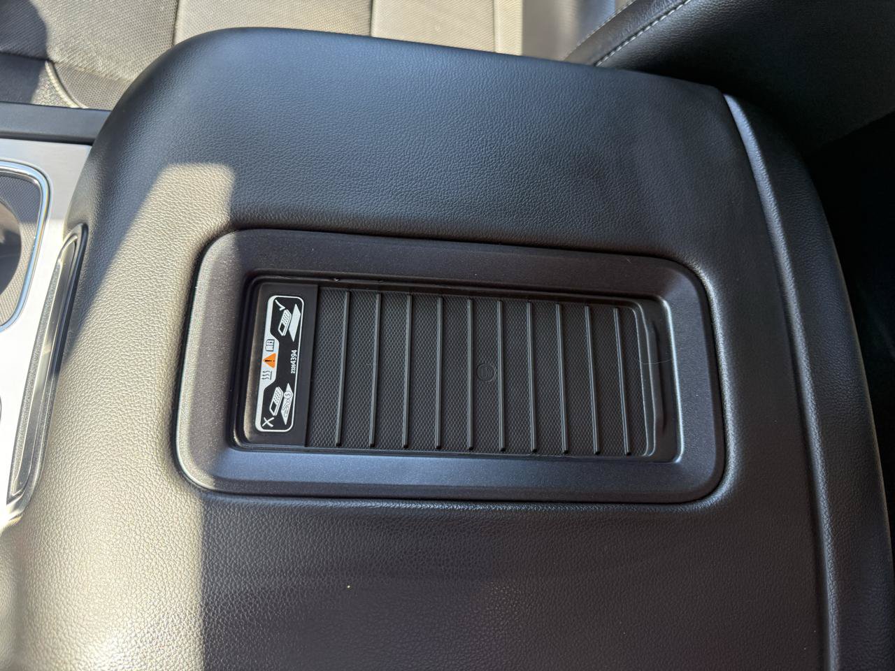 Used 2018 GMC Sierra 1500 SLT AWD/4WD image 25