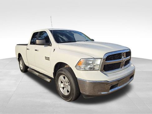Used 2017 RAM 1500 Classic SLT AWD/4WD image 4