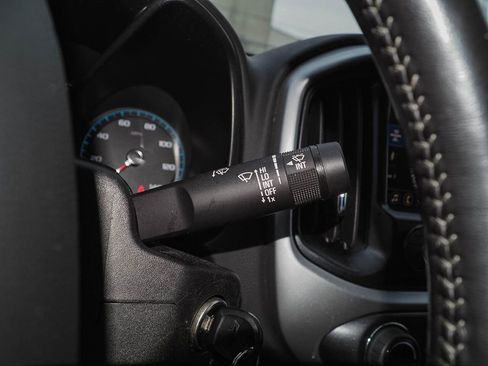 Used 2022 Chevrolet Colorado ZR2 w/ ZR2 Dusk Special Edition image 32