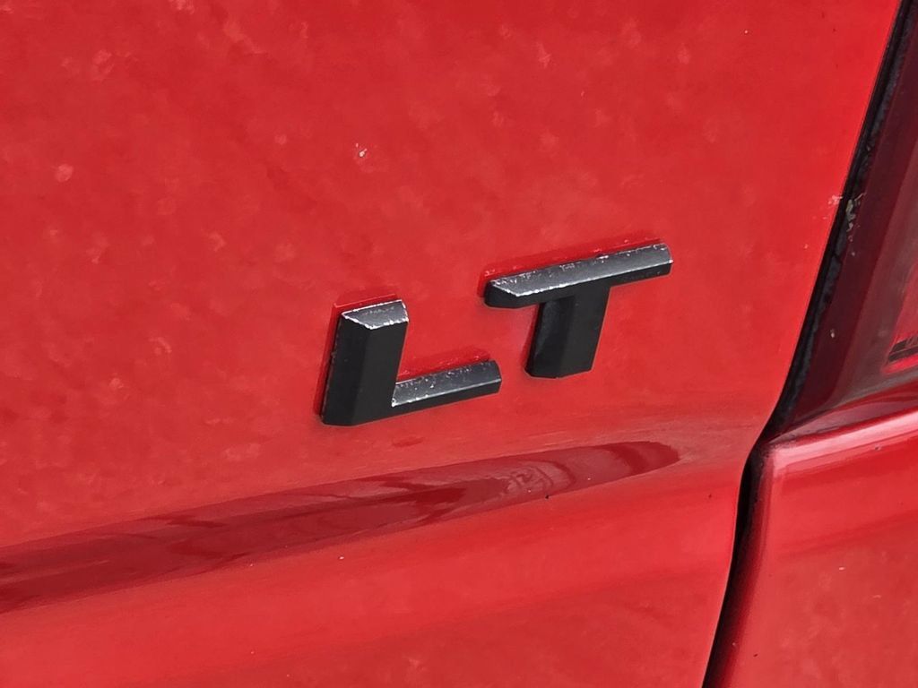 Used 2020 Chevrolet Silverado 1500 LT Trail Boss AWD/4WD image 29