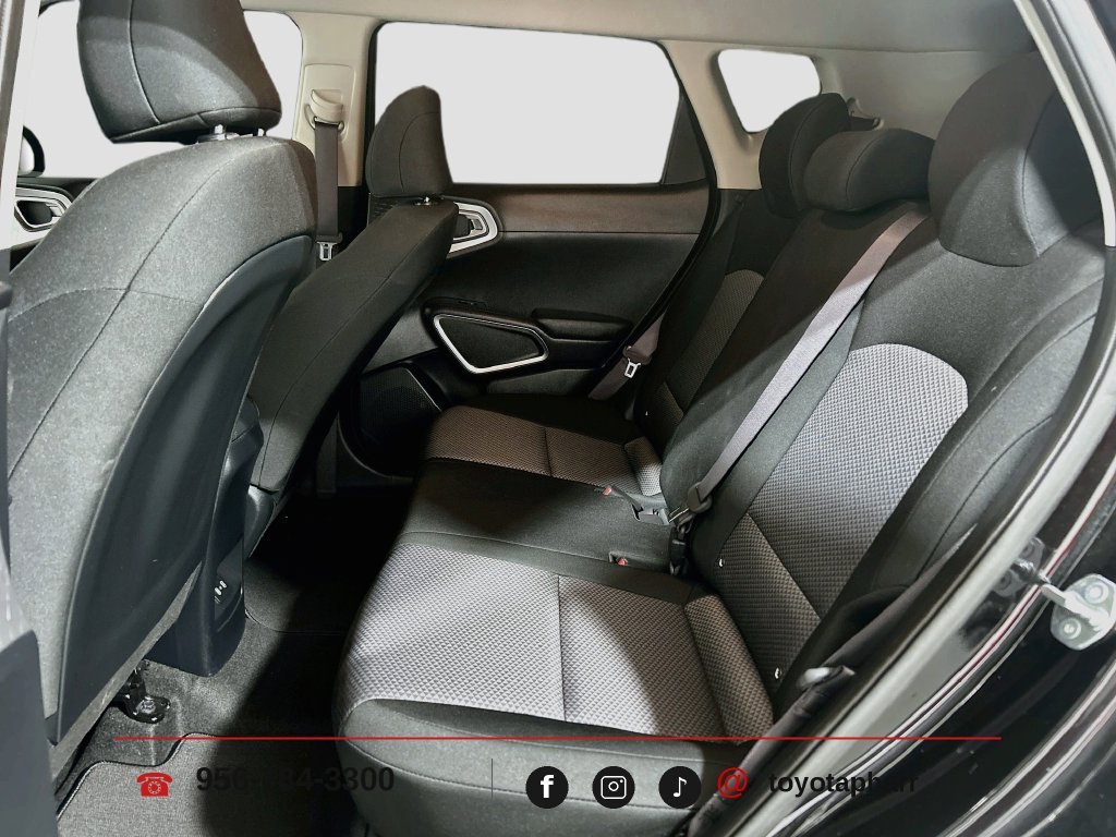 Used 2025 Kia Soul S FWD image 22