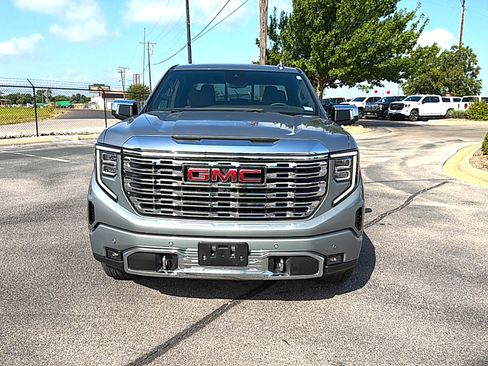 Used 2025 GMC Sierra 1500 Denali w/ Denali Reserve Package AWD/4WD image 3