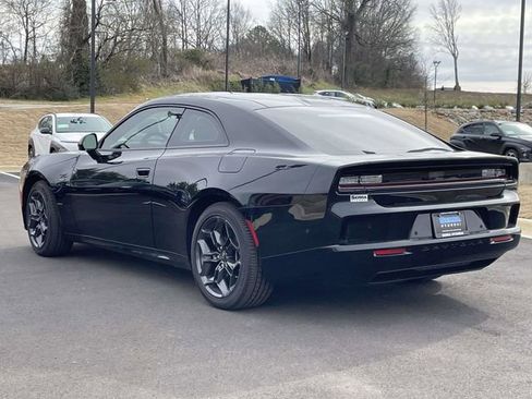 Used 2025 Dodge Charger R/T w/ Quick Order Package 25M R/T image 5