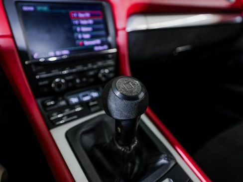 Certified 2016 Porsche Boxster Spyder image 19