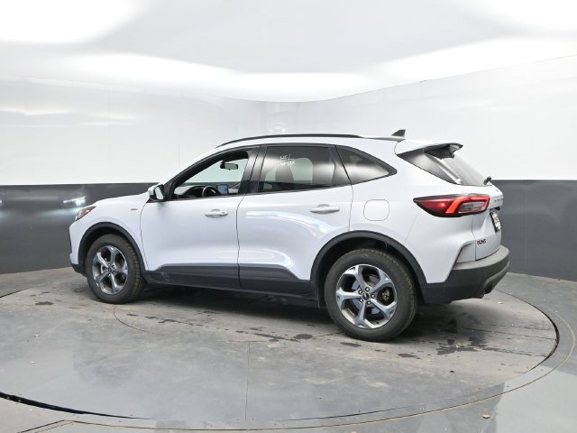 Used 2025 Ford Escape ST-Line Select AWD/4WD image 8