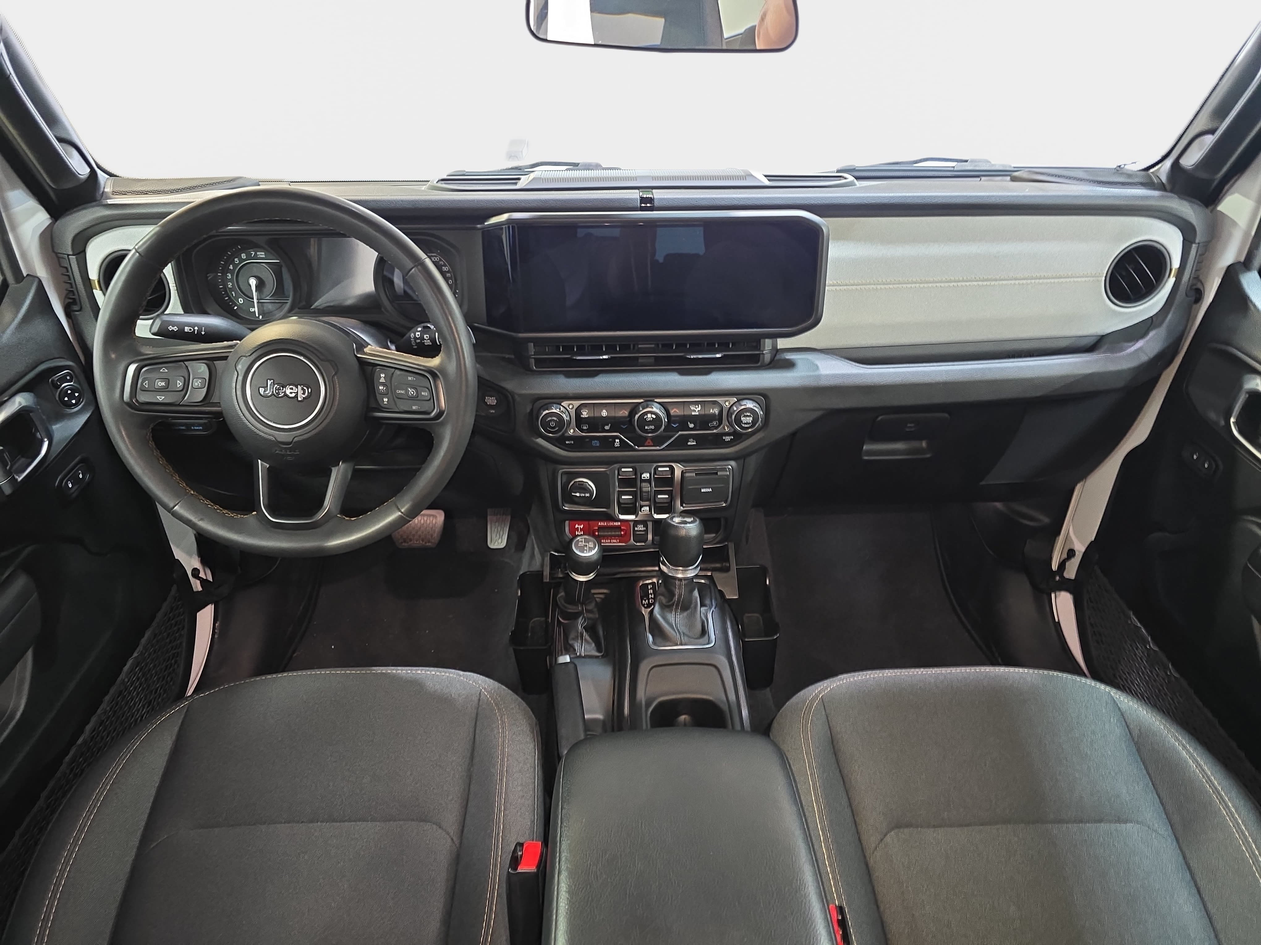 Used 2024 Jeep Wrangler Unlimited AWD/4WD image 10