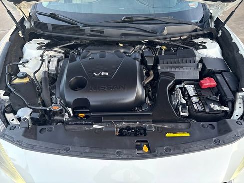 Used 2018 Nissan Maxima Platinum FWD image 28