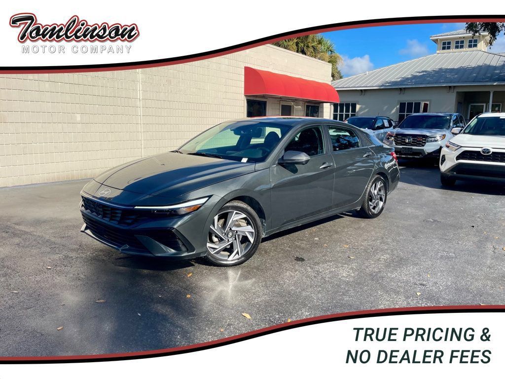 Used 2024 Hyundai Elantra Limited FWD image 1